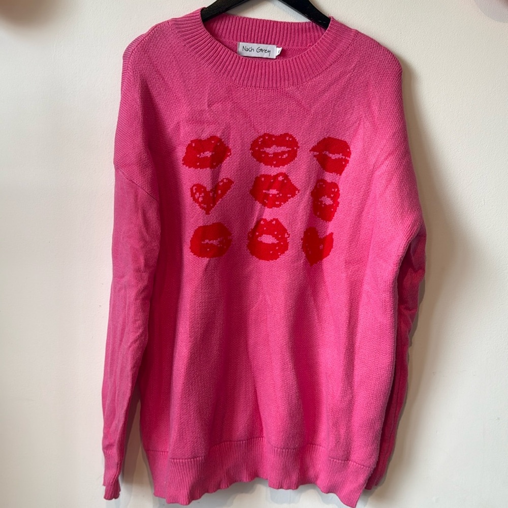 Heart and lips sweater Xlarge